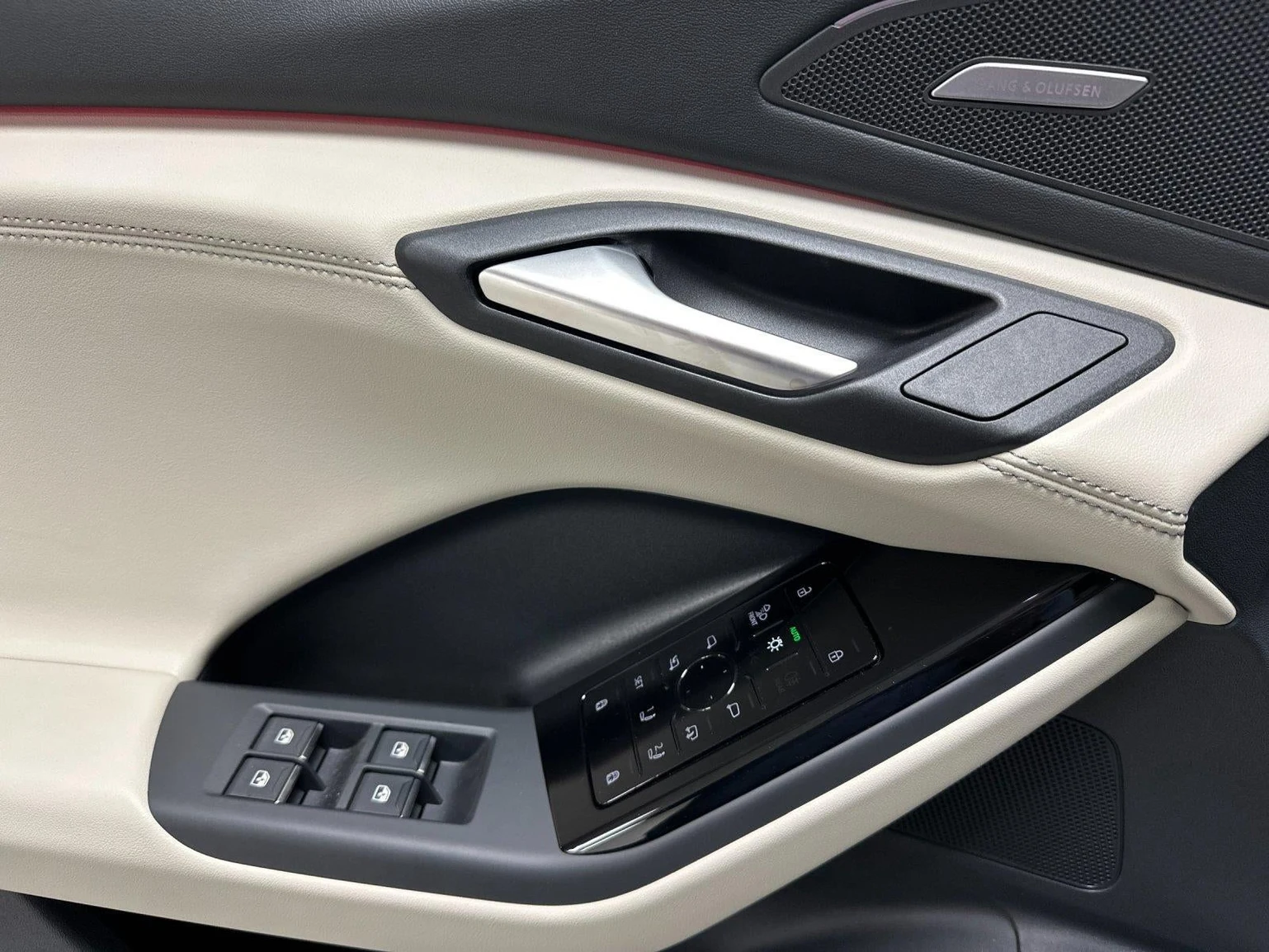 2027 Audi Q6 e-tron Premium Plus, 10/20