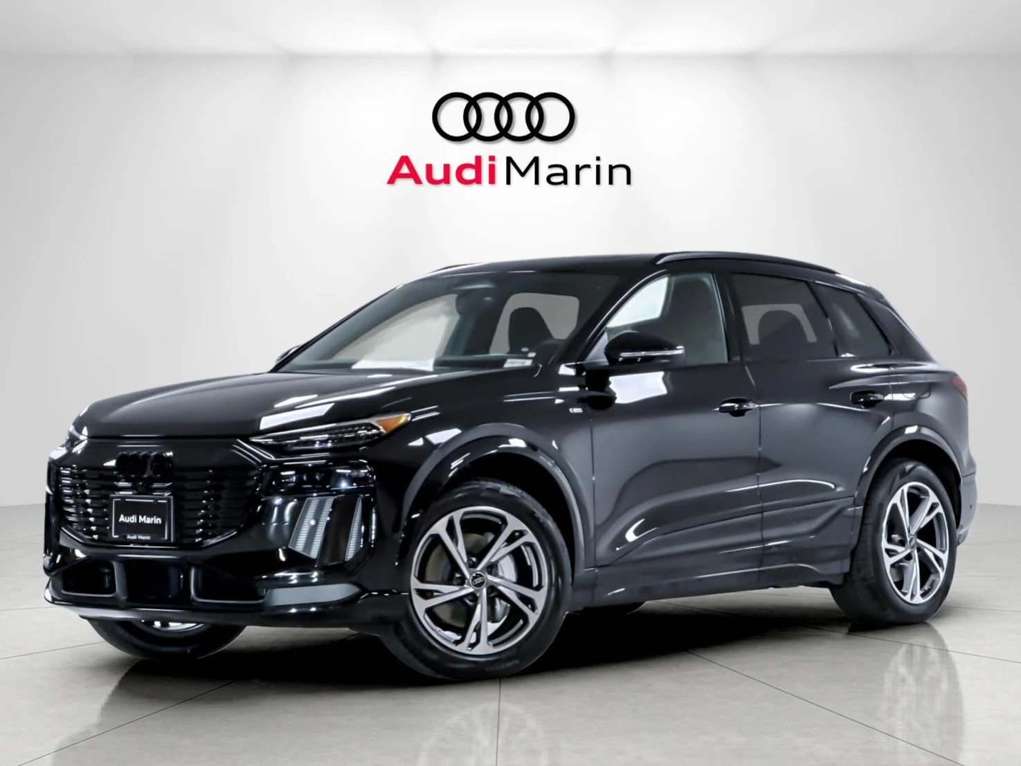Audi Q6 e-tron Premium Plus · Mythos Black Metallic · Indigo Auto Group