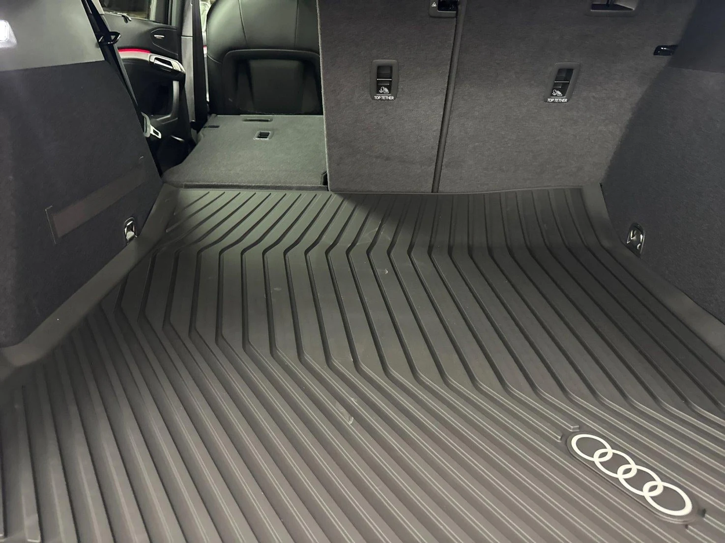 2027 Audi Q6 e-tron Premium Plus, 14/20