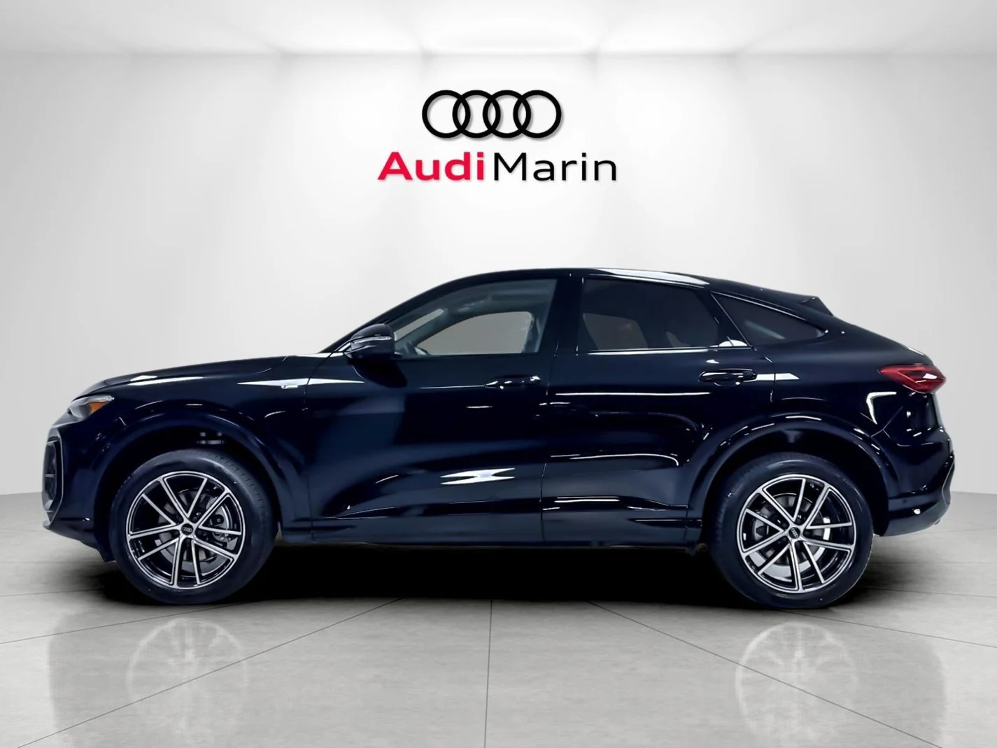 2026 Audi Q5 Sportback Premium Plus (GU), 2/20