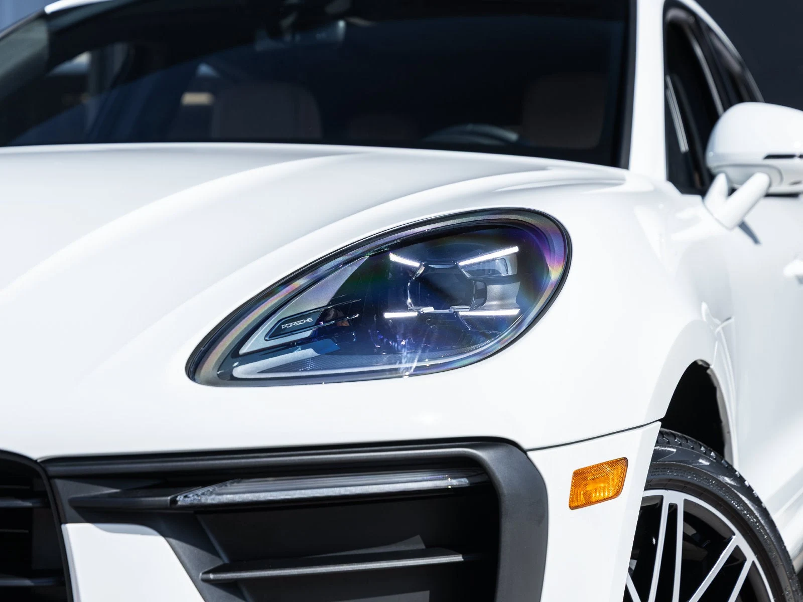 2026 Porsche Macan (95B), 18/20