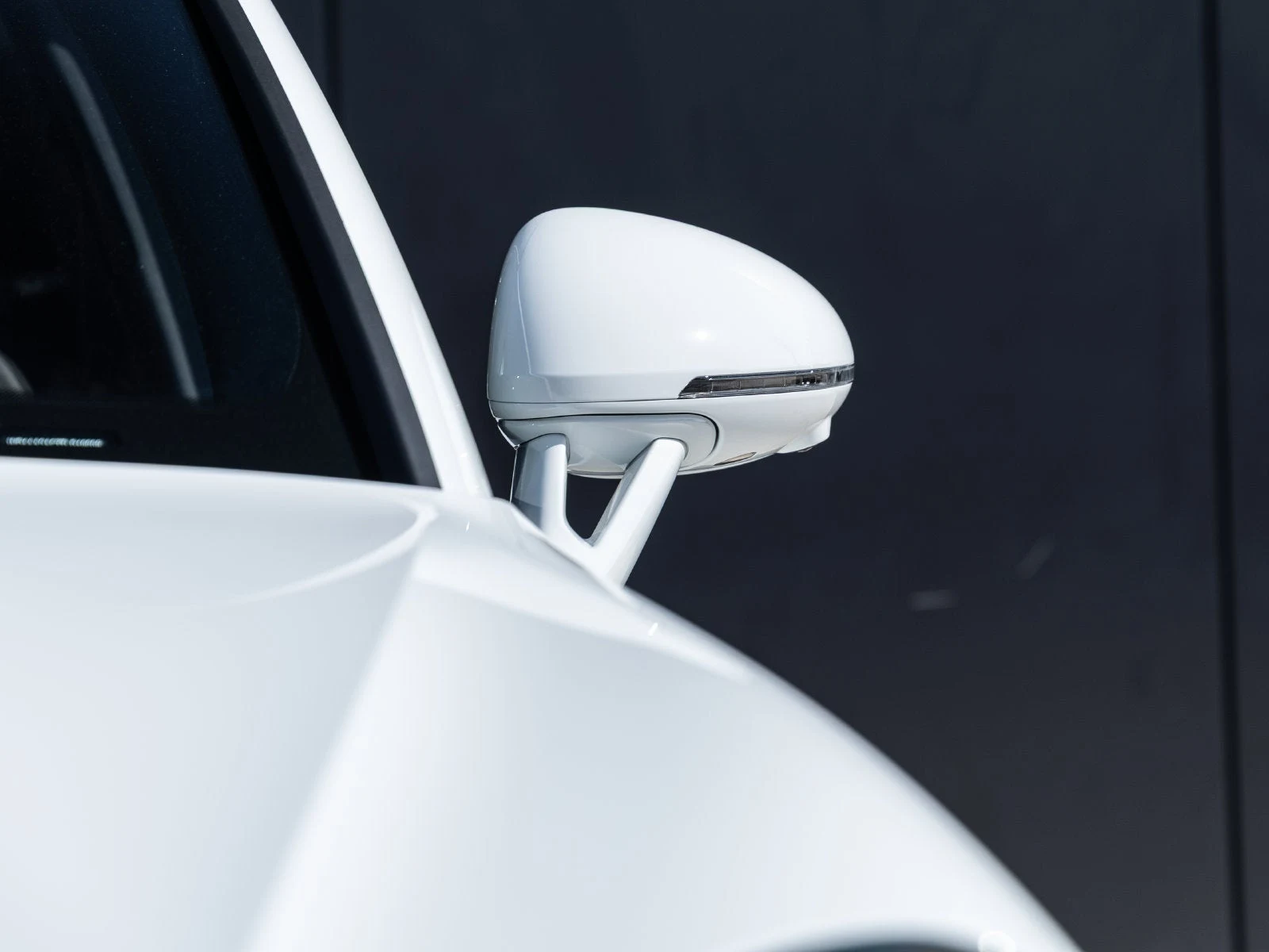 2026 Porsche Macan (95B), 20/20