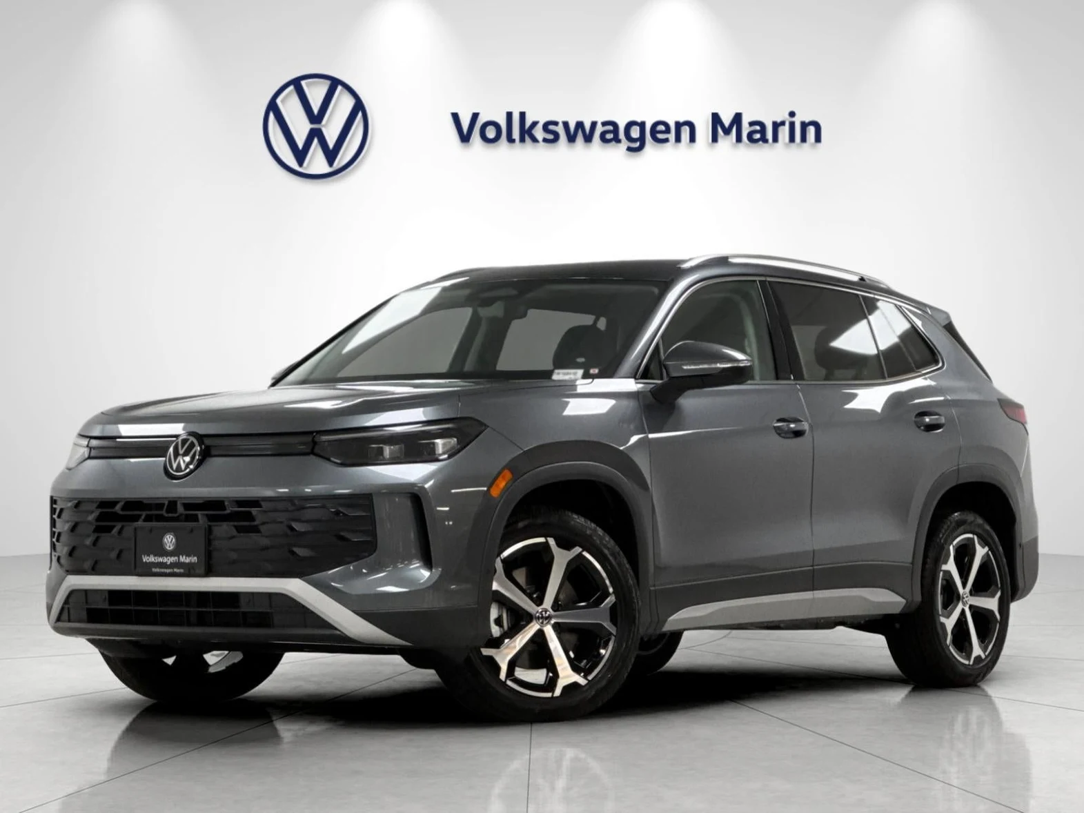 Volkswagen Tiguan SE (3rd Generation North America) · Platinum Gray Metallic · Indigo Auto Group