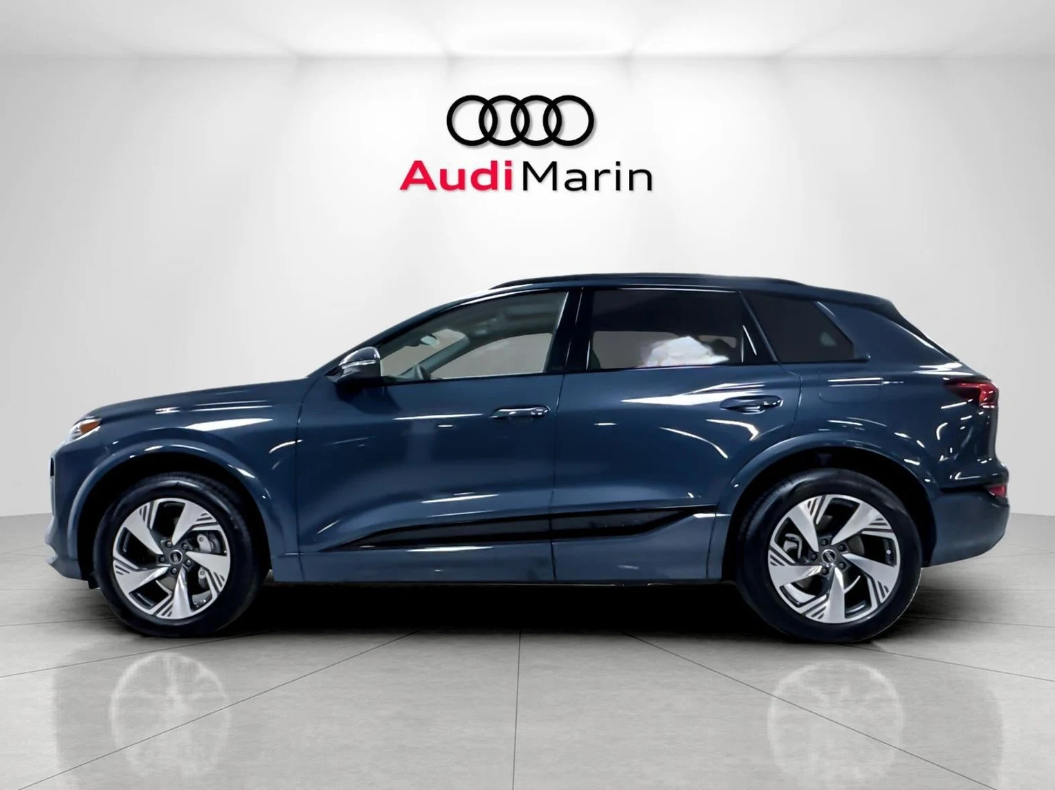 2027 Audi Q6 e-tron Premium Plus, 2/20