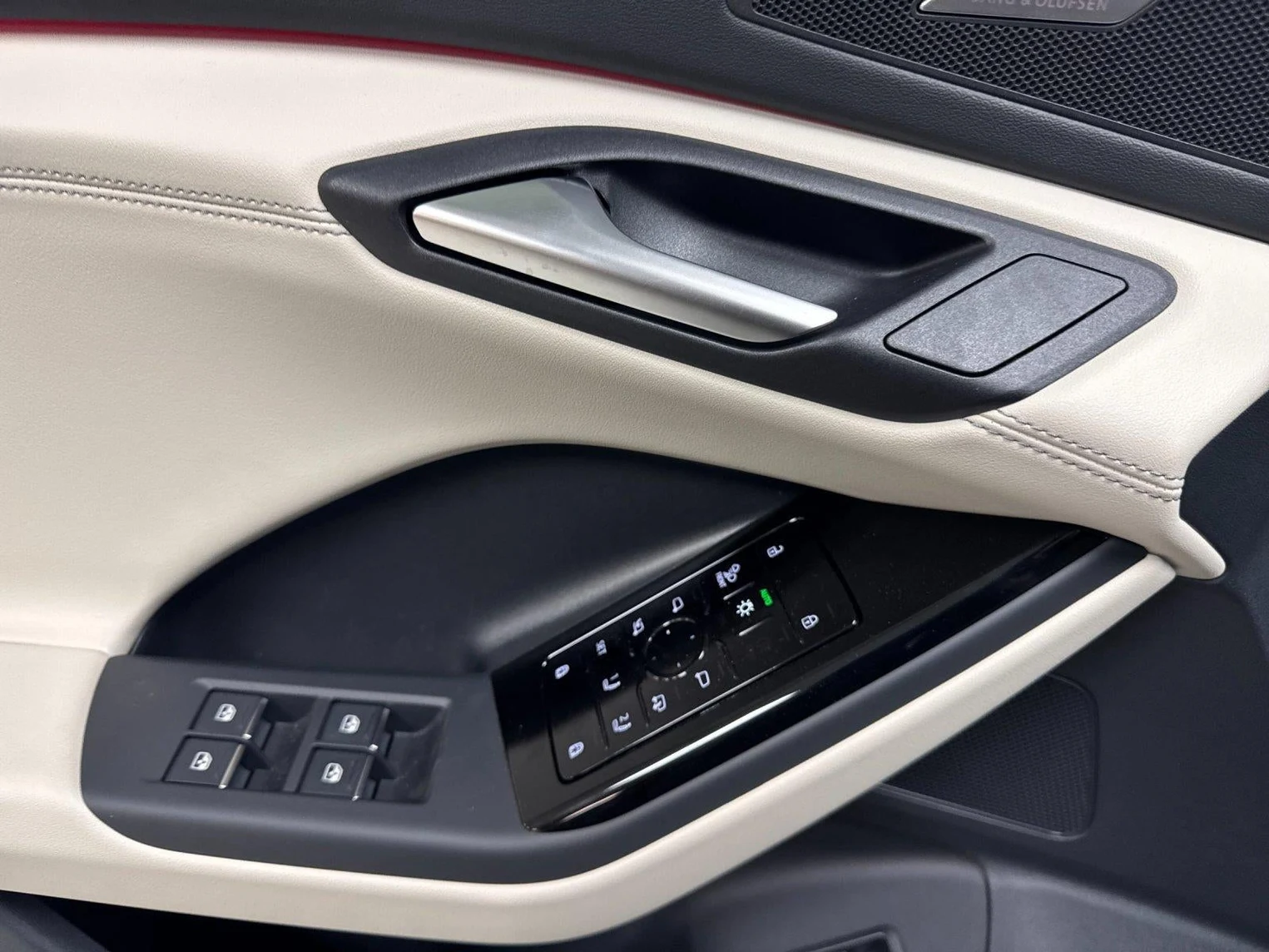 2027 Audi Q6 e-tron Premium Plus, 10/20