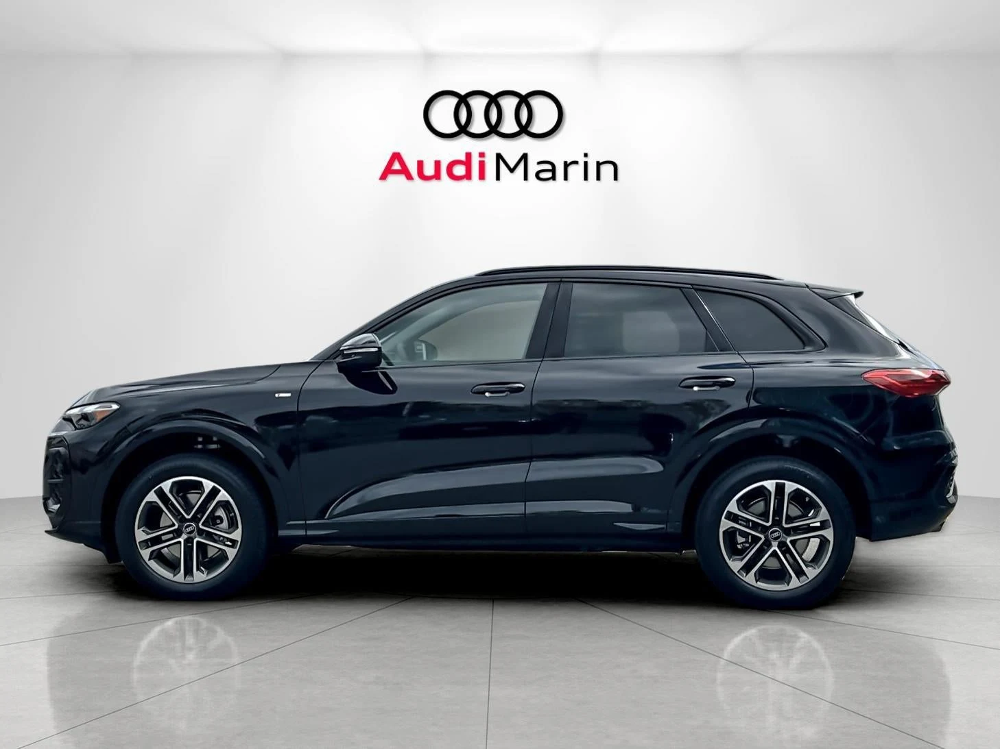 2026 Audi Q5 Premium quattro (GU), 2/20