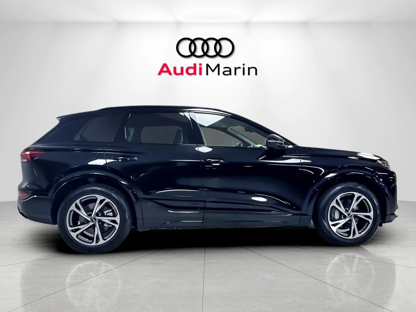 2027 Audi Q6 e-tron Premium Plus, 6/20
