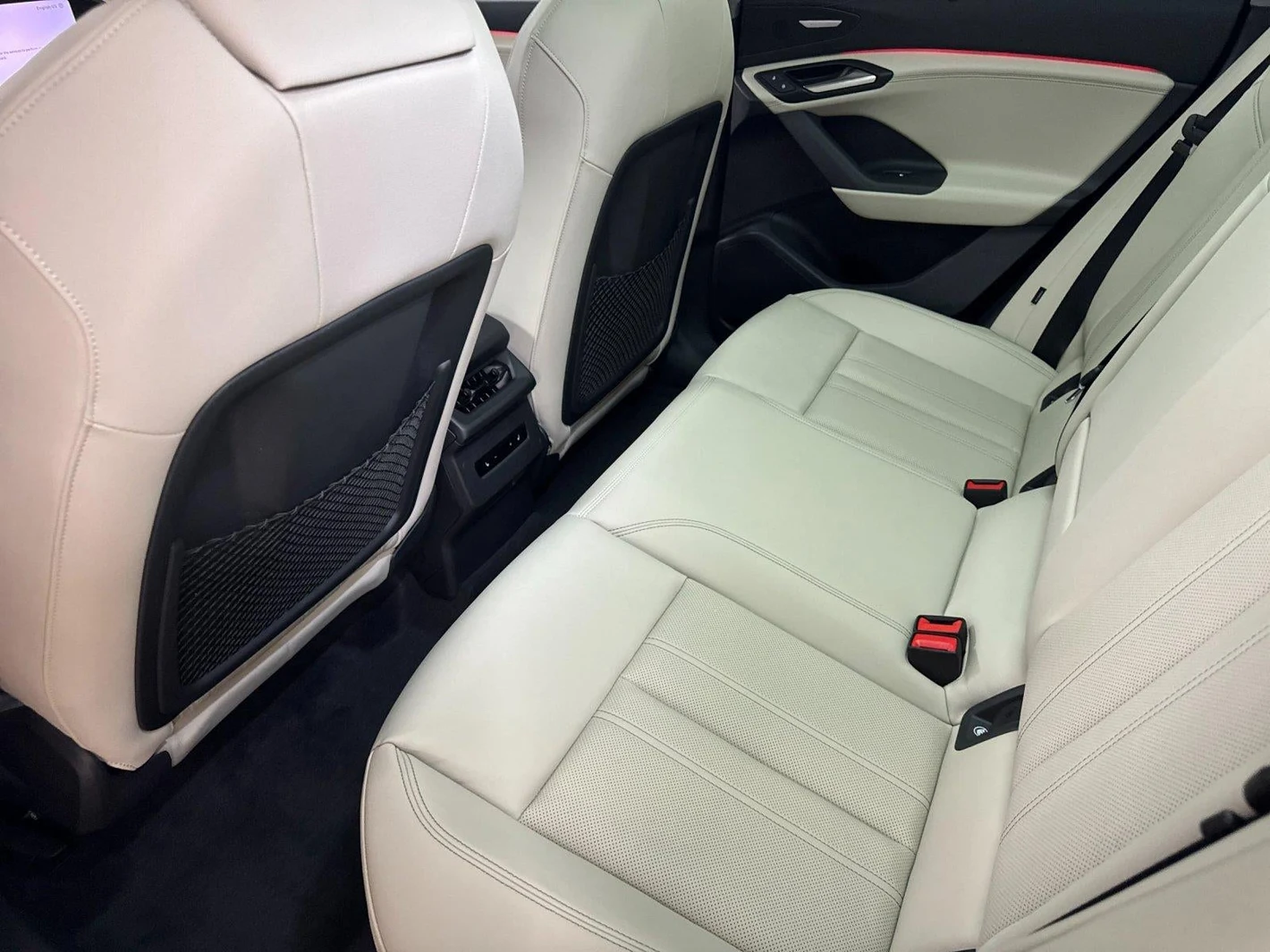2027 Audi Q6 e-tron Premium Plus, 11/20