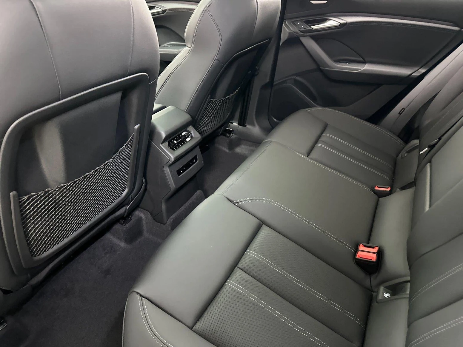 2027 Audi Q6 e-tron Premium Plus, 11/20