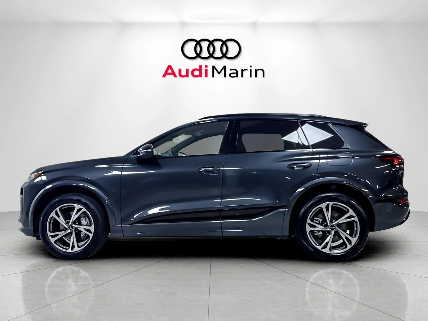 2027 Audi Q6 e-tron Premium Plus, 2/20