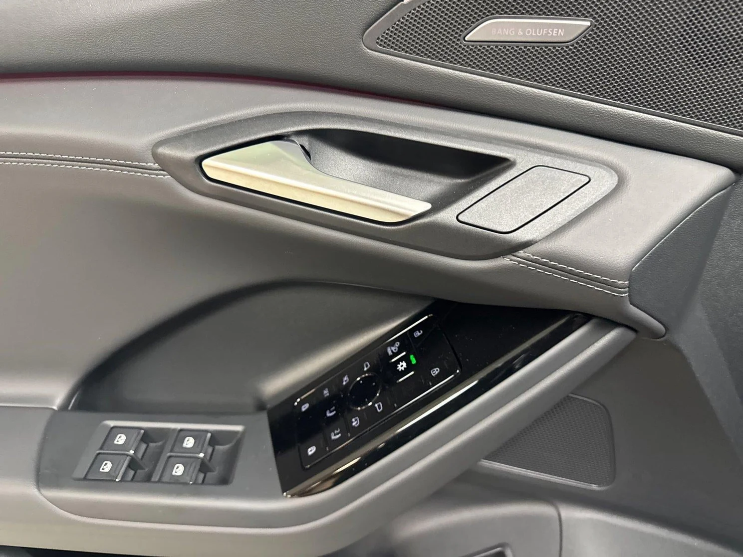 2027 Audi Q6 e-tron Premium Plus, 10/20