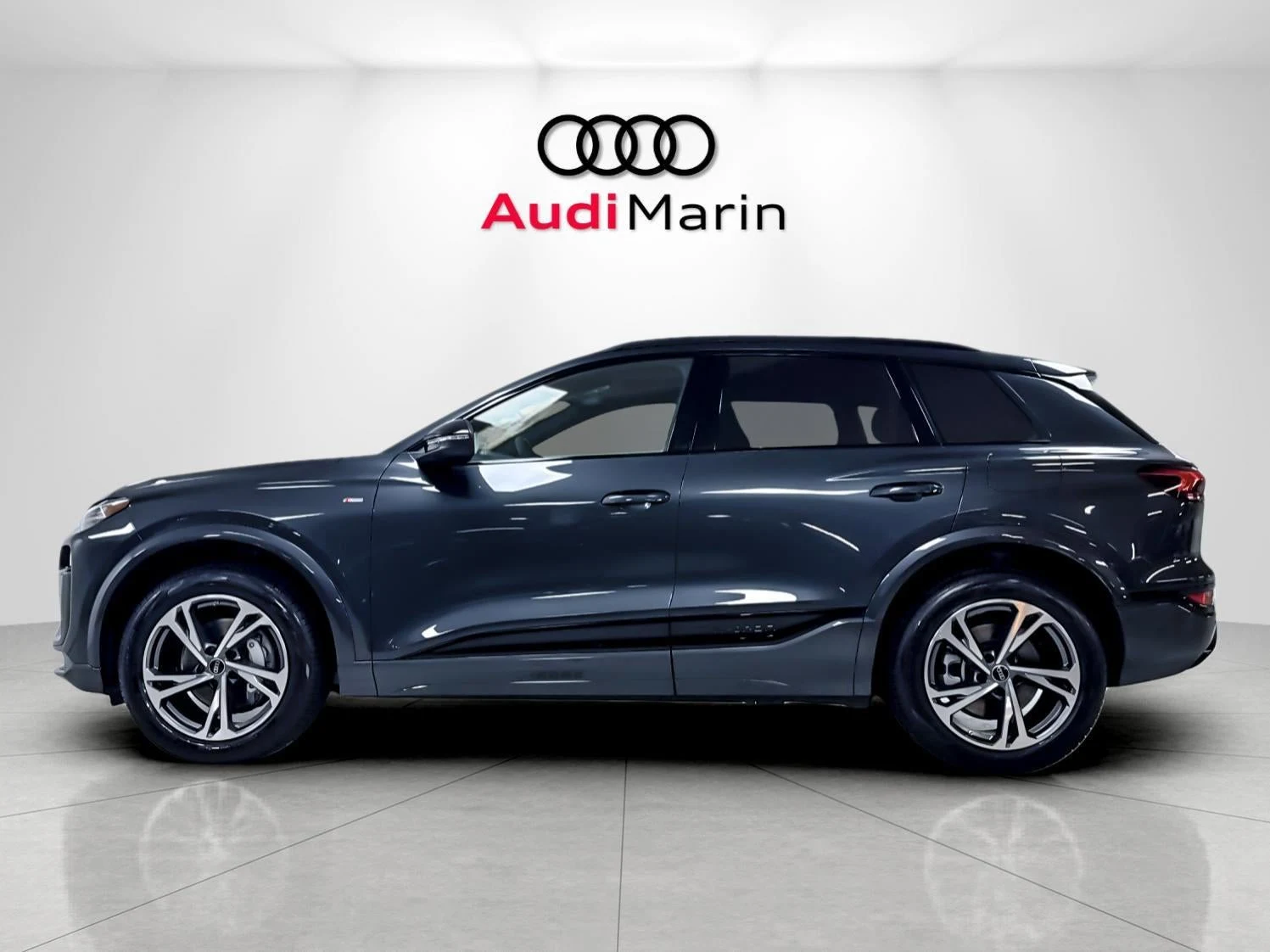 2027 Audi Q6 e-tron Premium Plus, 2/20