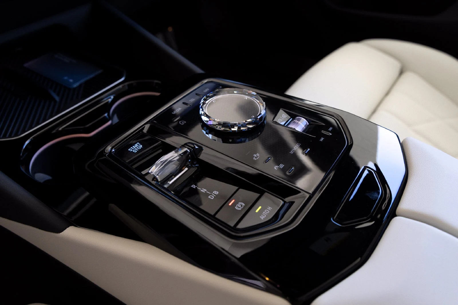2027 BMW i5 eDrive40 (G60), 18/20