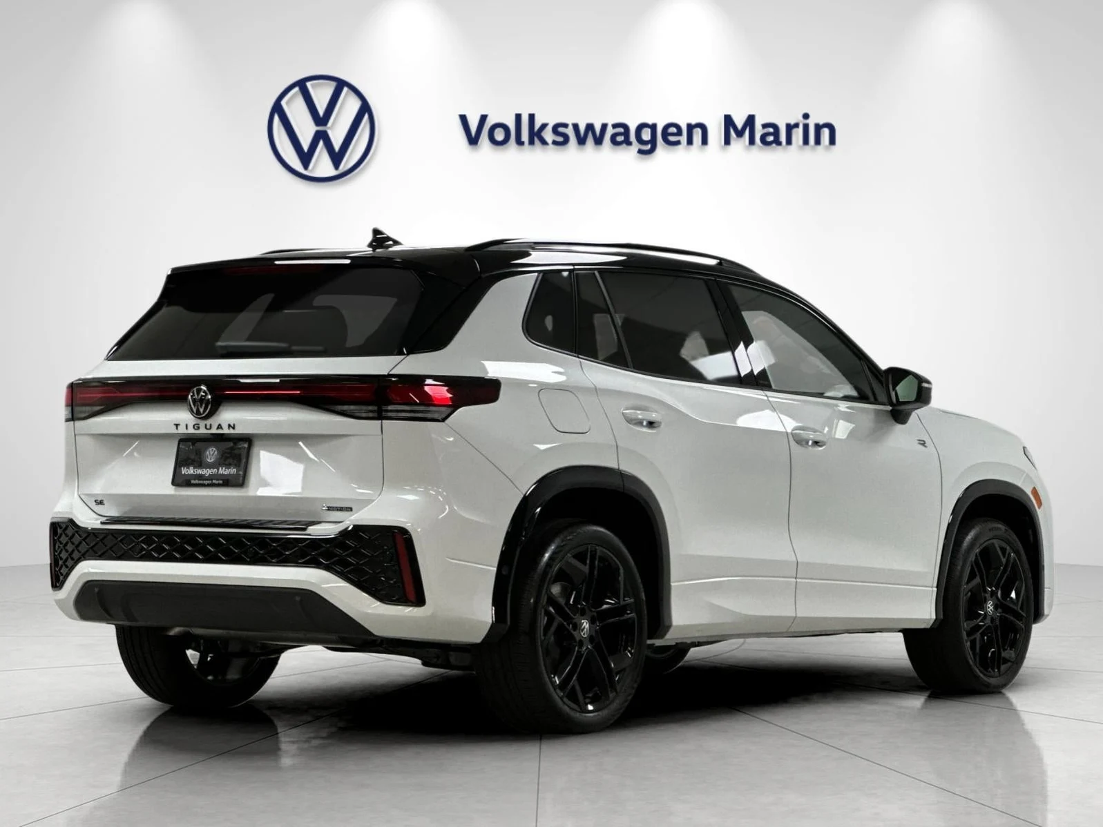 2026 Volkswagen Tiguan SE R-Line Black (3rd Generation North America), 5/20
