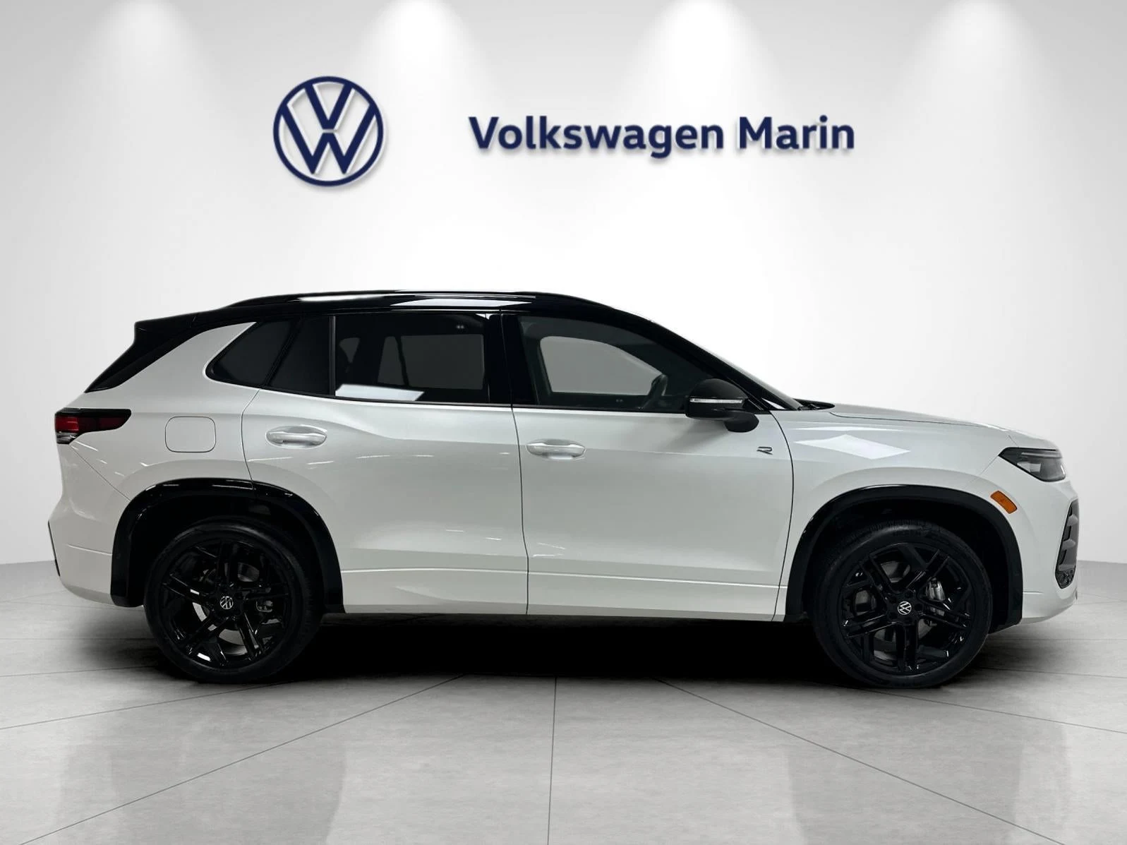 2026 Volkswagen Tiguan SE R-Line Black (3rd Generation North America), 6/20