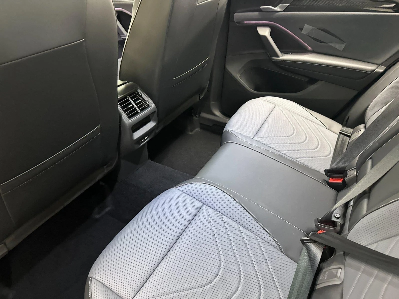 2026 Volkswagen Tiguan SE R-Line Black (3rd Generation North America), 11/20