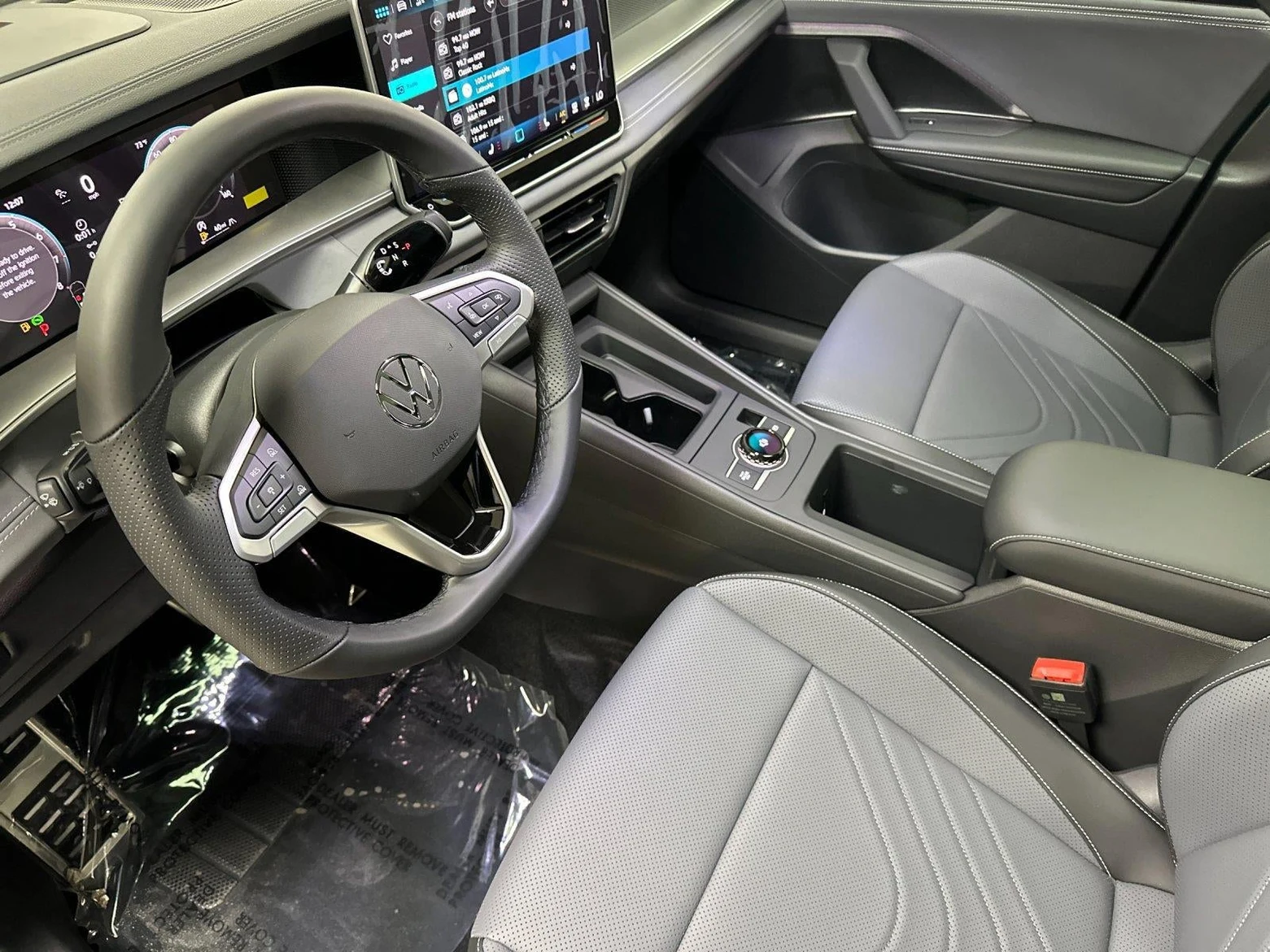 2026 Volkswagen Tiguan SE R-Line Black (3rd Generation North America), 9/20