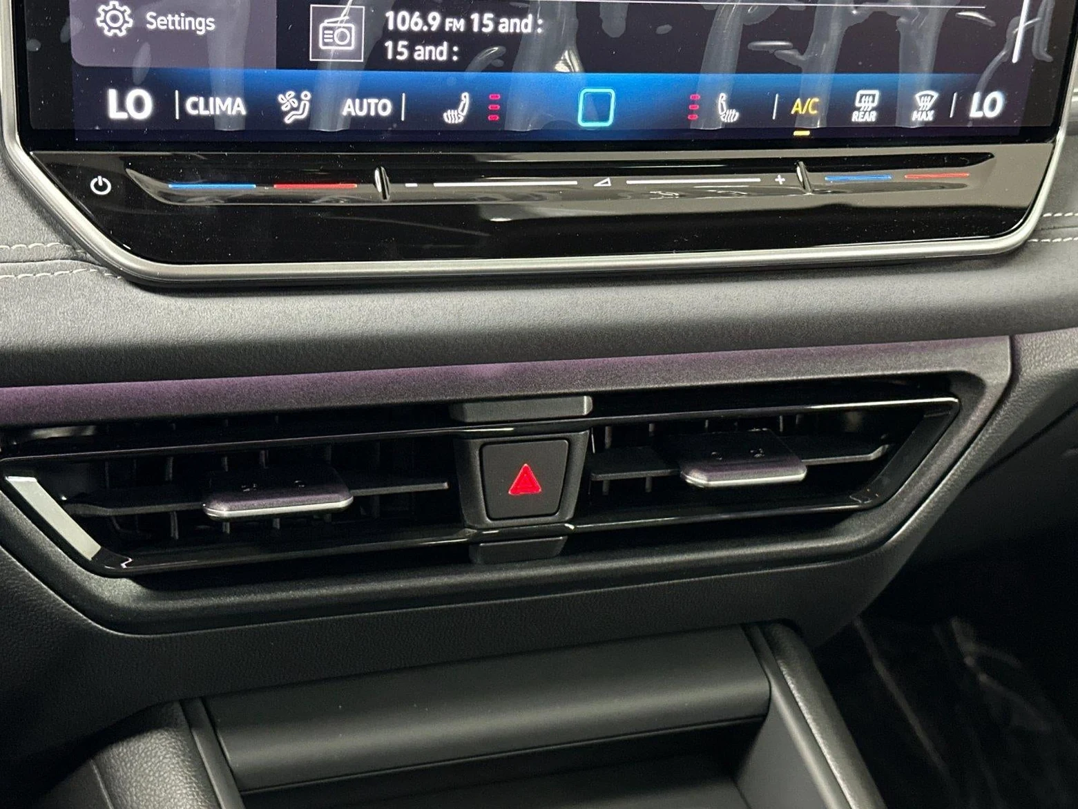 2026 Volkswagen Tiguan SE R-Line Black (3rd Generation North America), 19/20