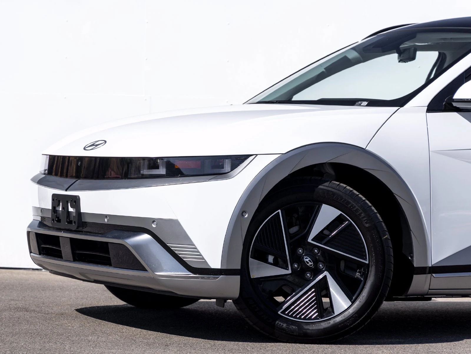 2027 Hyundai IONIQ 5 Limited (2025 Update), 2/20