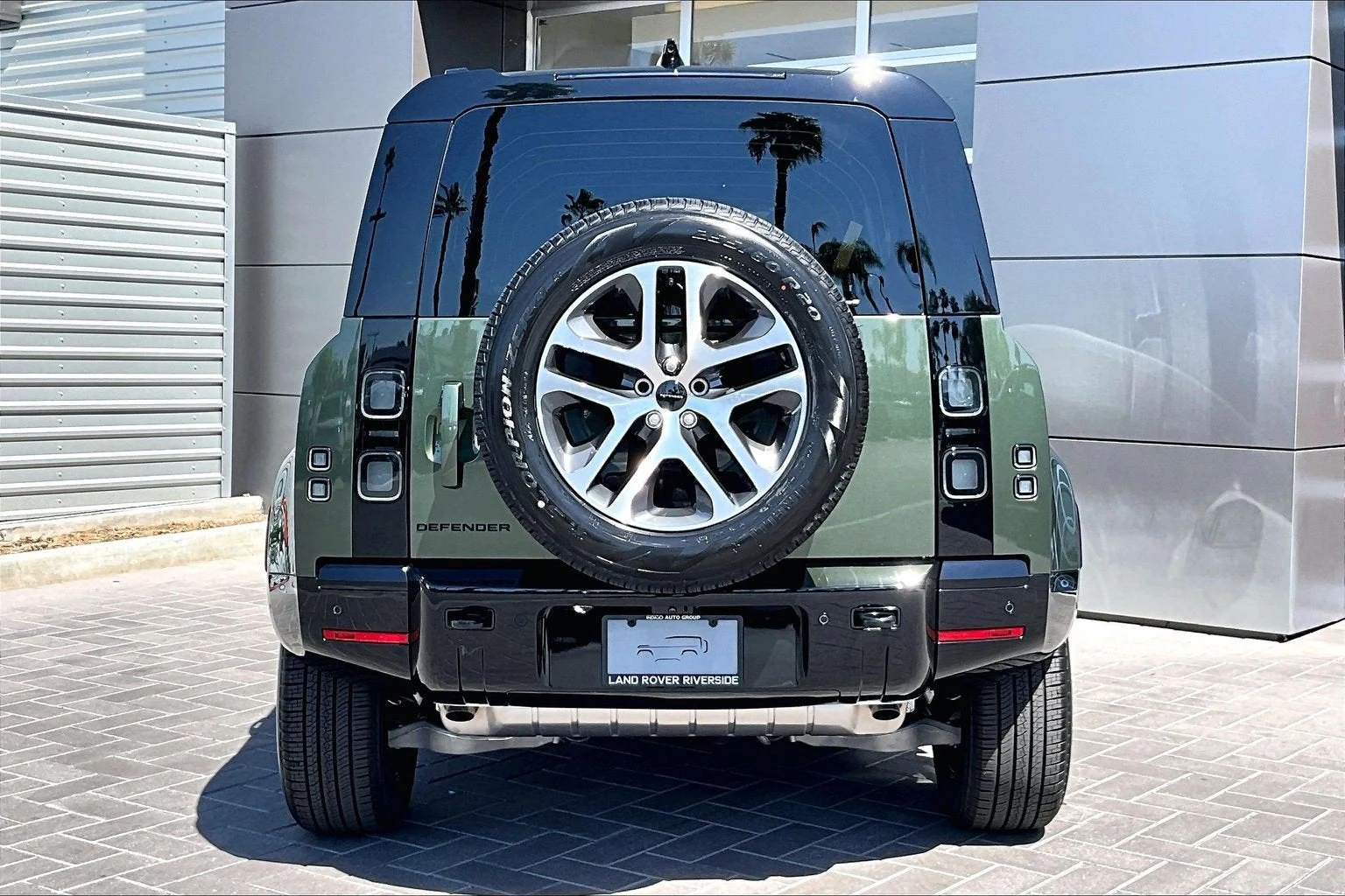 2026 Land Rover Defender 110 X-Dynamic SE (L663), 4/14