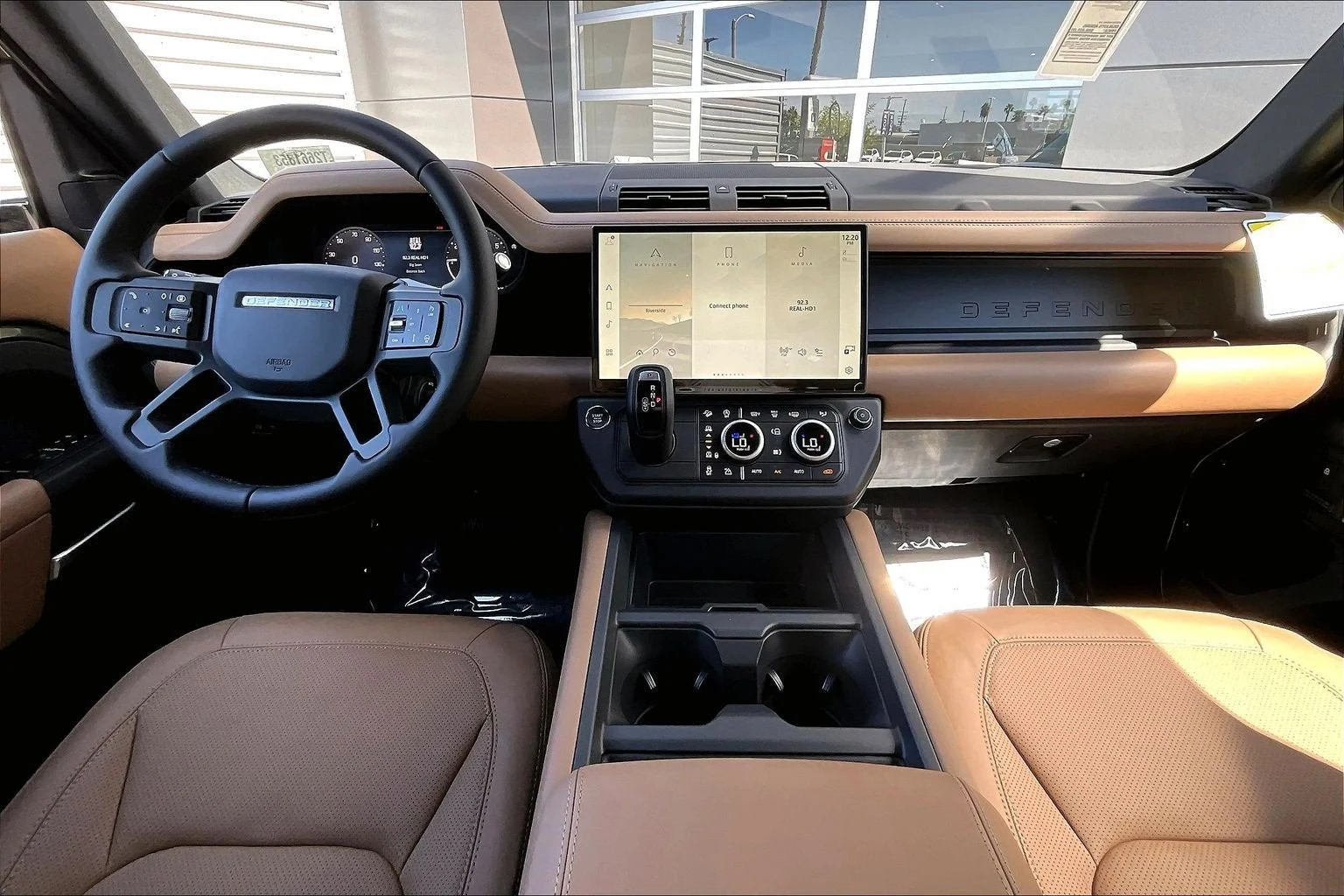2026 Land Rover Defender 110 X-Dynamic SE (L663), 5/14