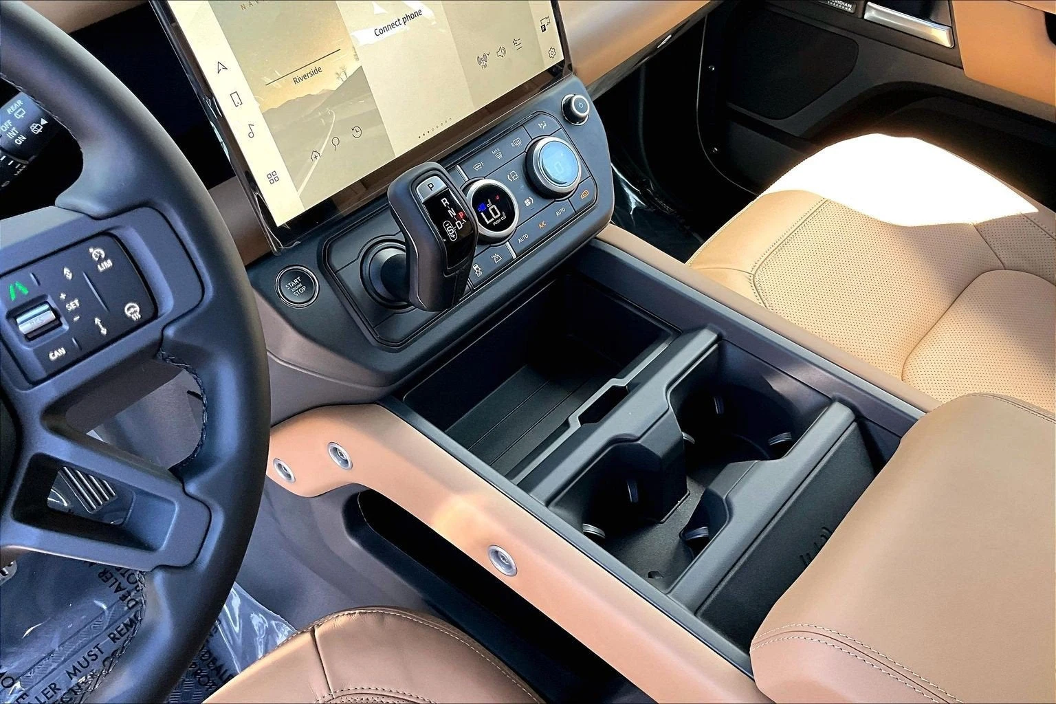 2026 Land Rover Defender 110 X-Dynamic SE (L663), 8/14