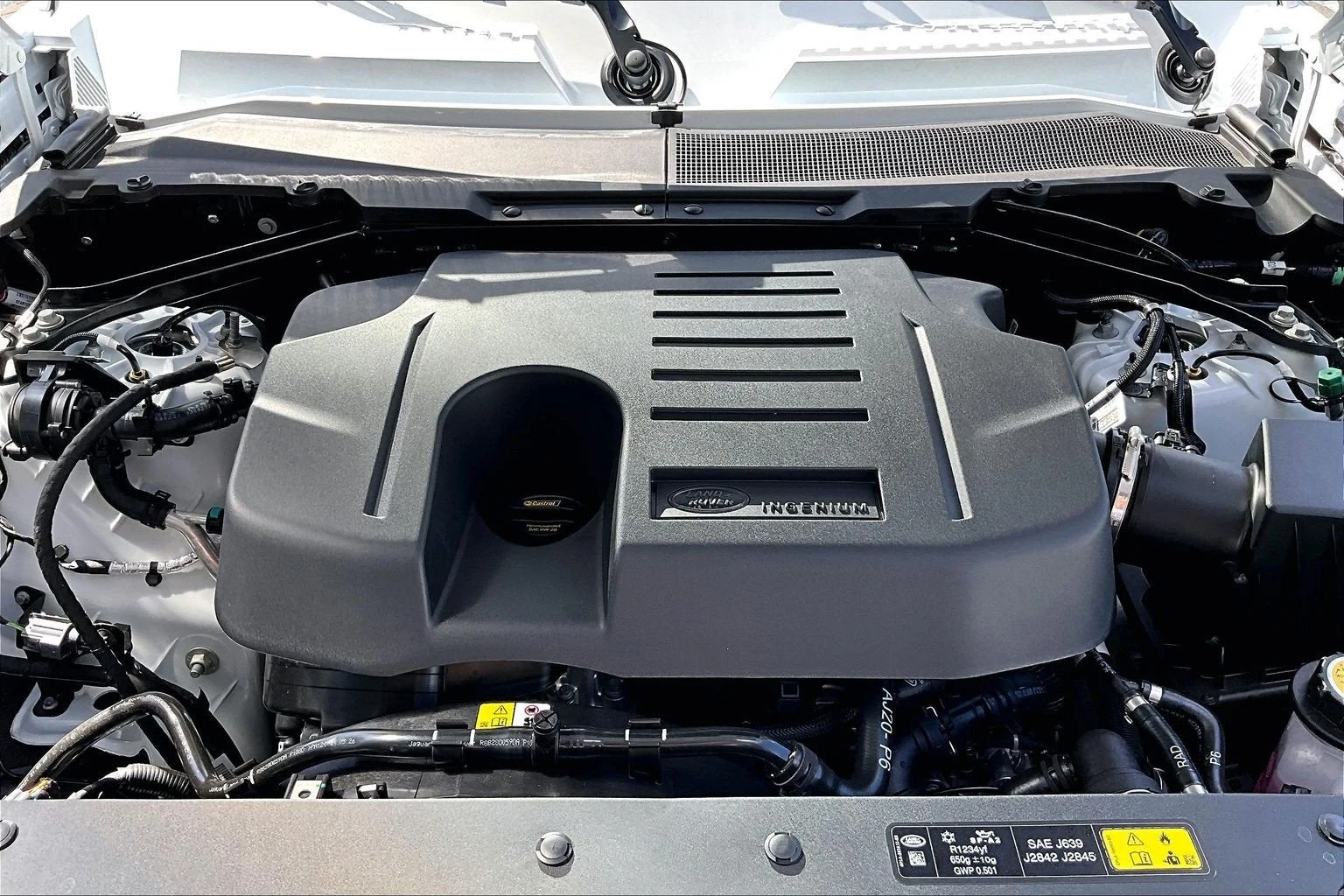 2026 Land Rover Defender 110 X-Dynamic SE (L663), 11/14