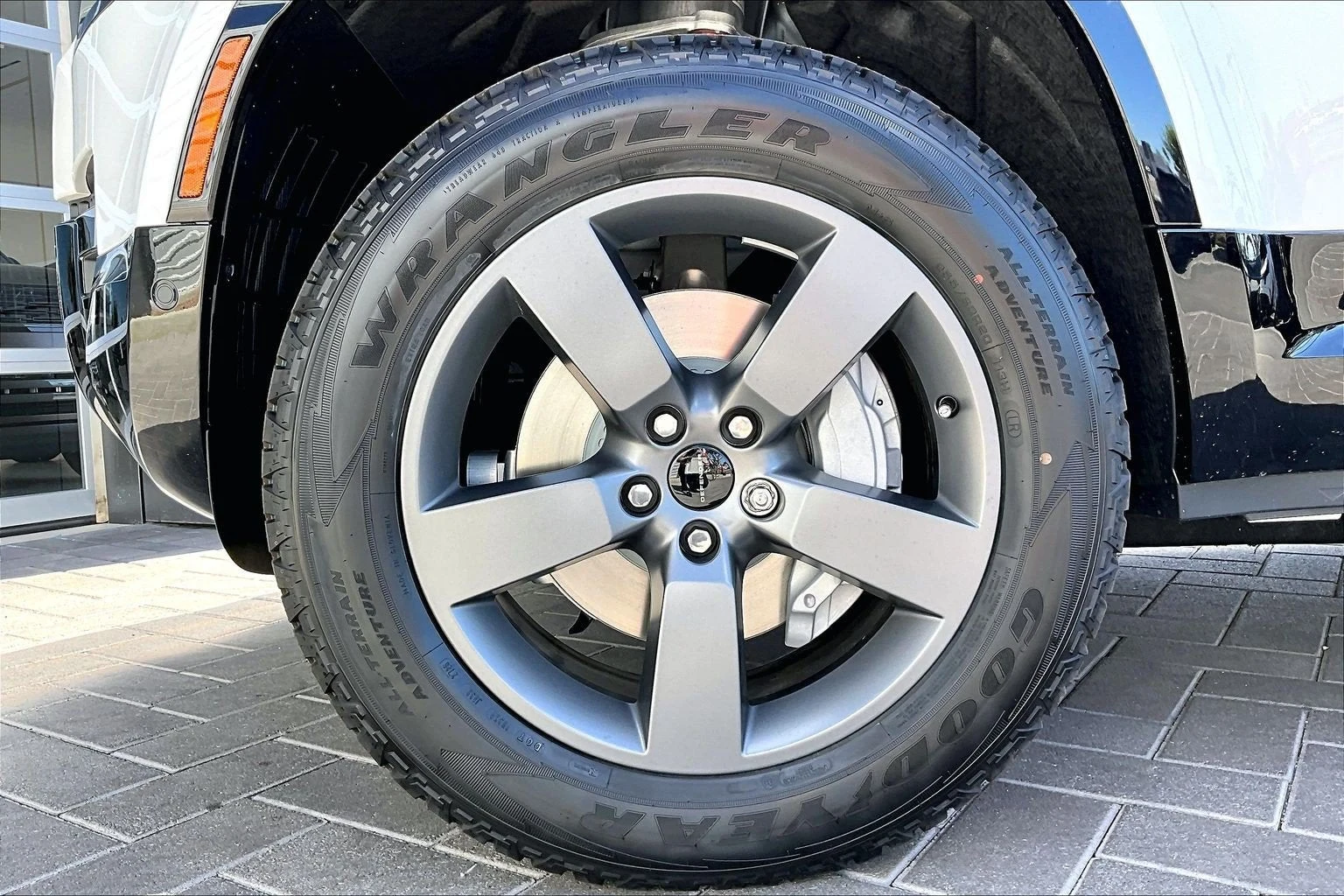 2026 Land Rover Defender 110 X-Dynamic SE (L663), 12/14