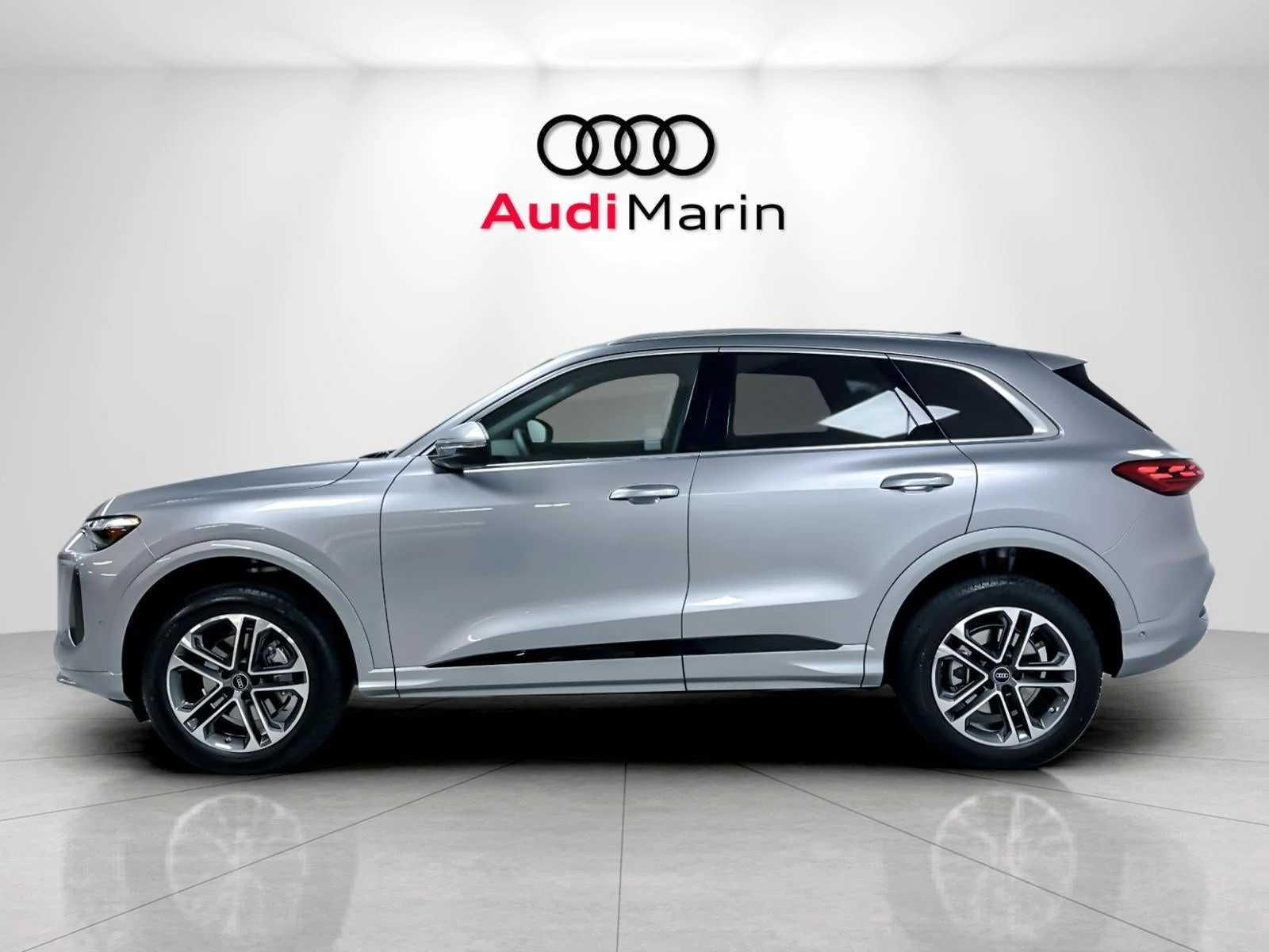 2026 Audi Q5 Premium Plus (GU), 2/20