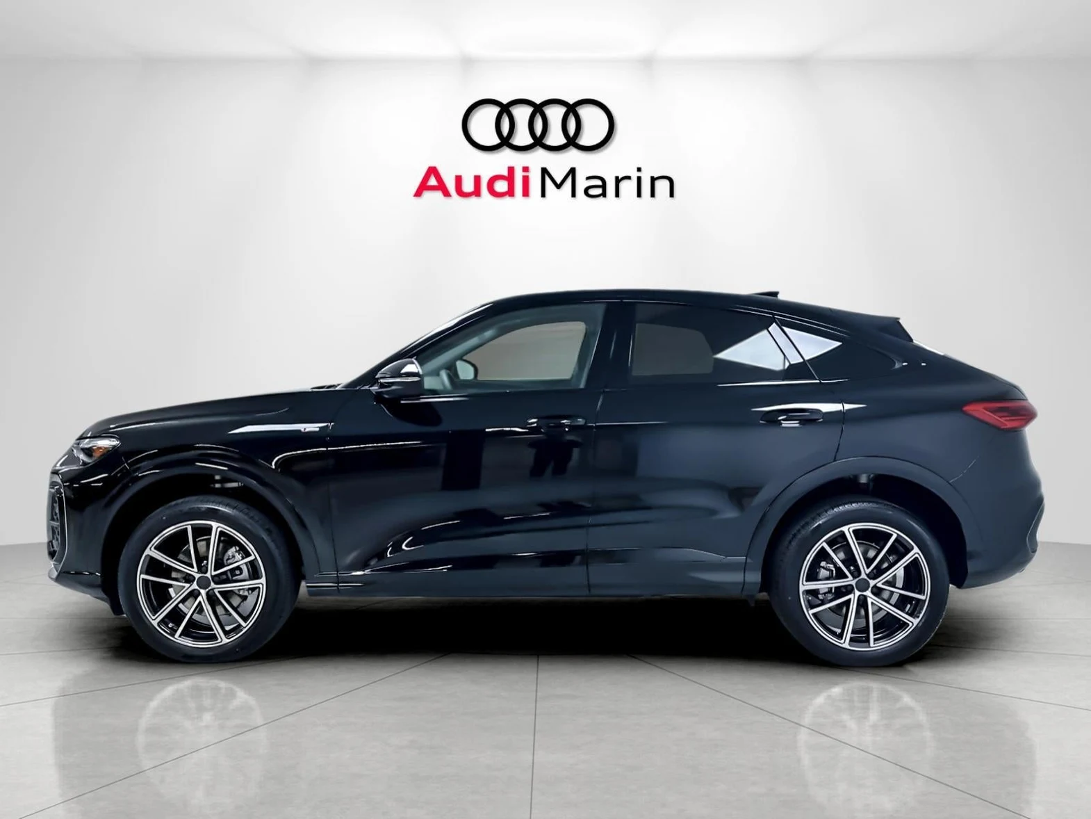 2026 Audi Q5 Sportback Premium Plus (GU), 2/20