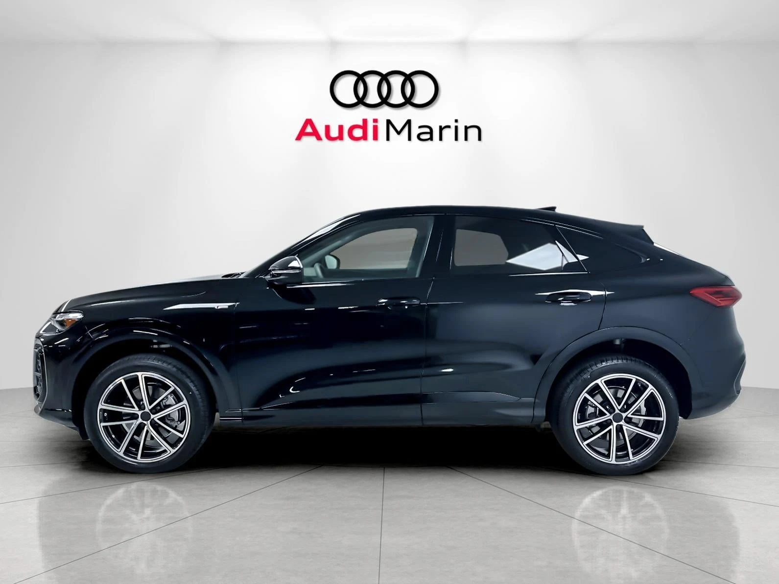 2026 Audi Q5 Sportback Premium Plus (GU), 2/20