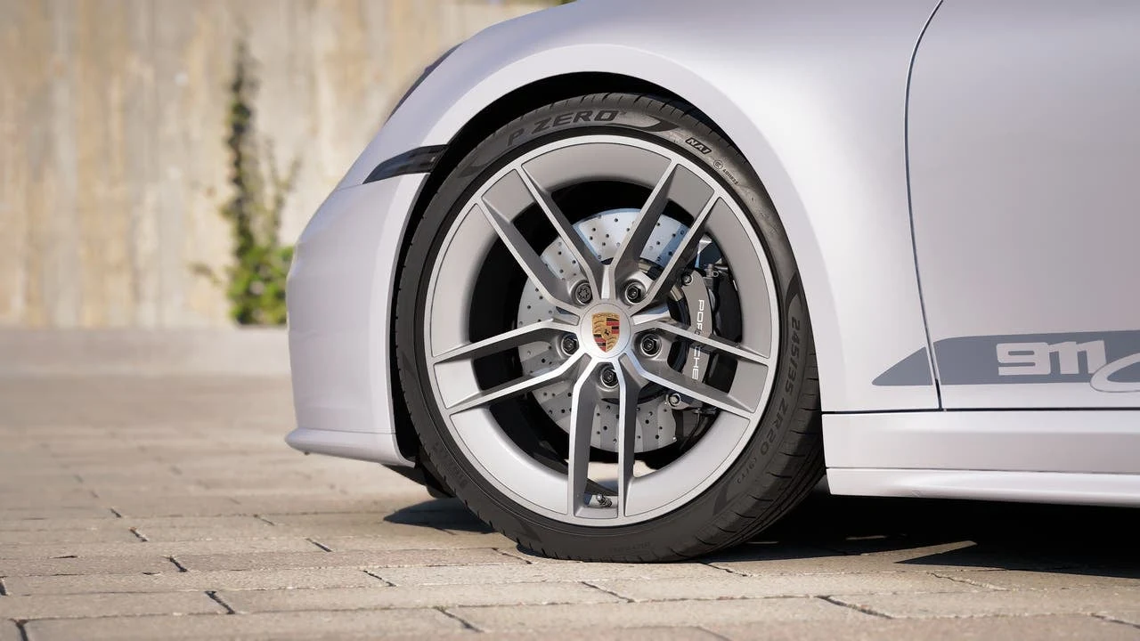 2026 Porsche 911 Carrera T (992.2), 10/14