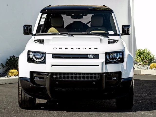 2026 Land Rover Defender 110 X-Dynamic SE (L663), 3/20