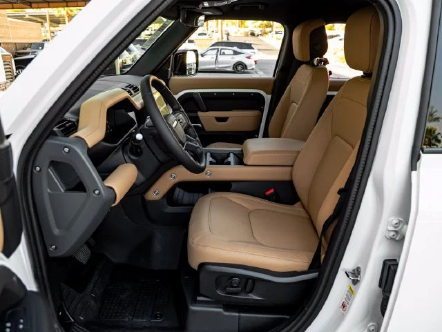 2026 Land Rover Defender 110 X-Dynamic SE (L663), 14/20