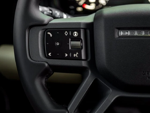 2026 Land Rover Defender 110 X-Dynamic SE (L663), 20/20