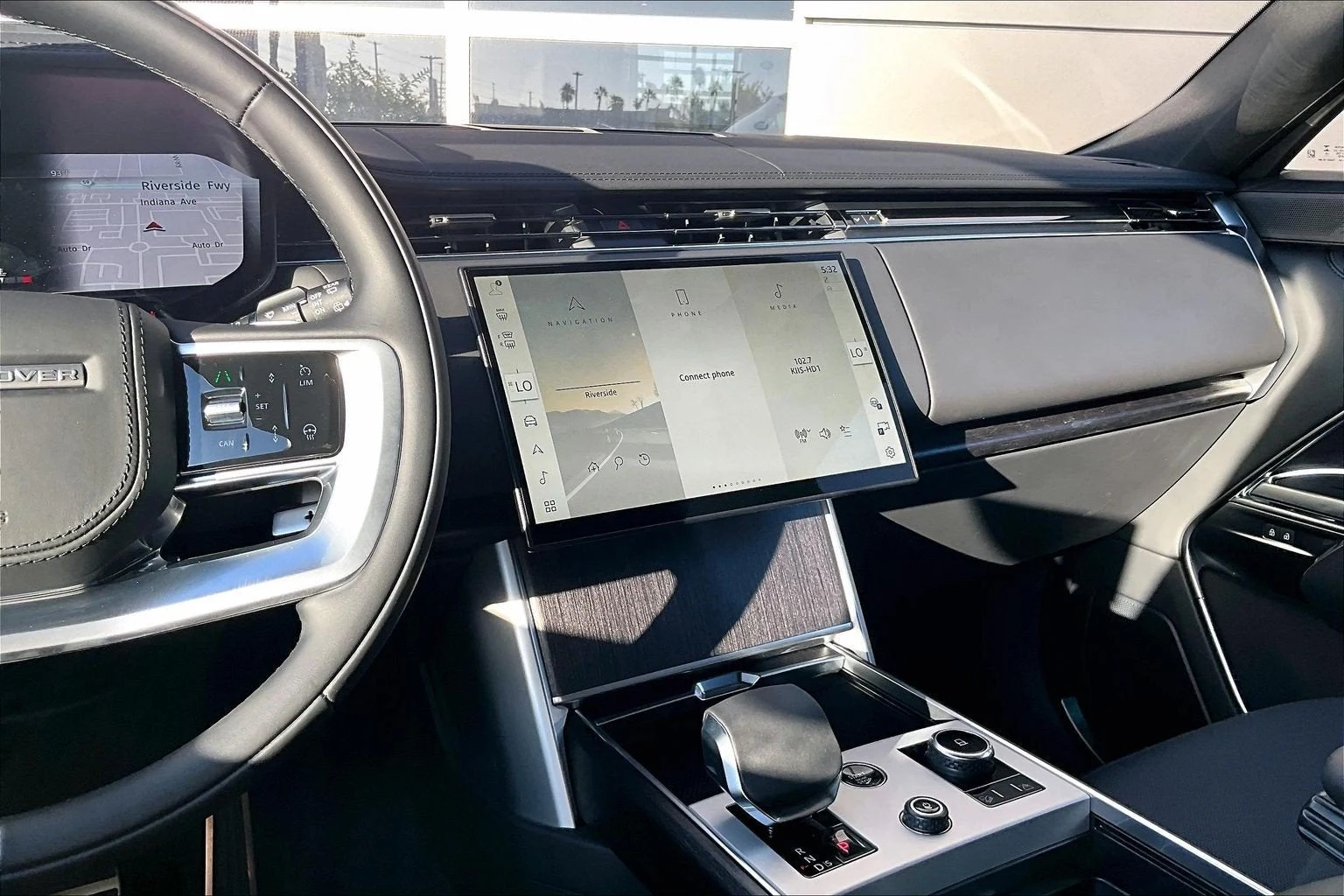 2027 Land Rover Range Rover SE (L460), 7/14