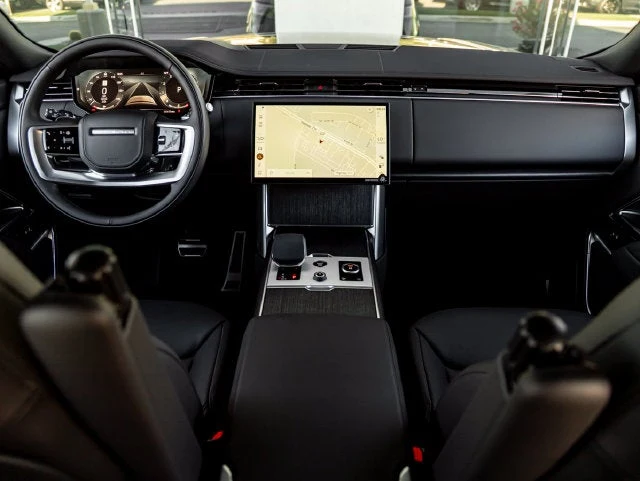 2027 Land Rover Range Rover SE LWB (L460), 18/20