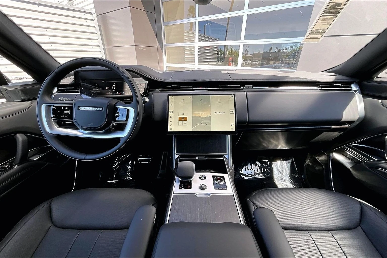 2027 Land Rover Range Rover SE LWB (L460), 5/15