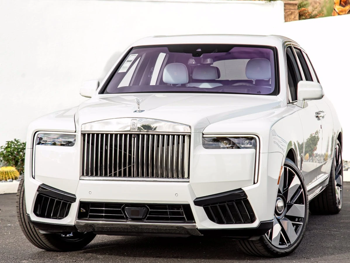 Rolls-Royce Cullinan Series II · English White · Indigo Auto Group
