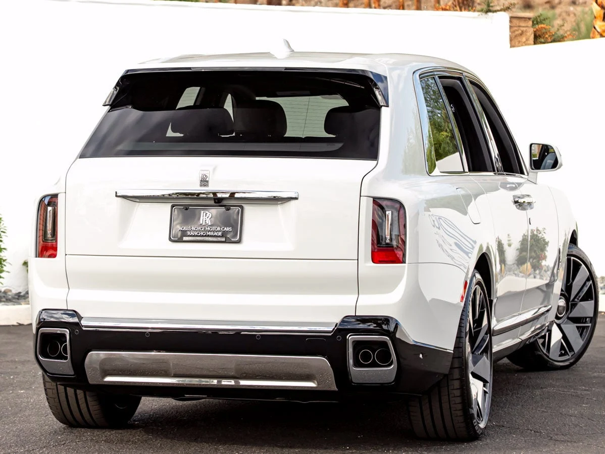 2027 Rolls-Royce Cullinan Series II, 2/20