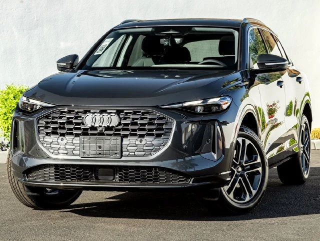 Audi Q5 quattro (GU) · Tambora Gray Metallic · Indigo Auto Group