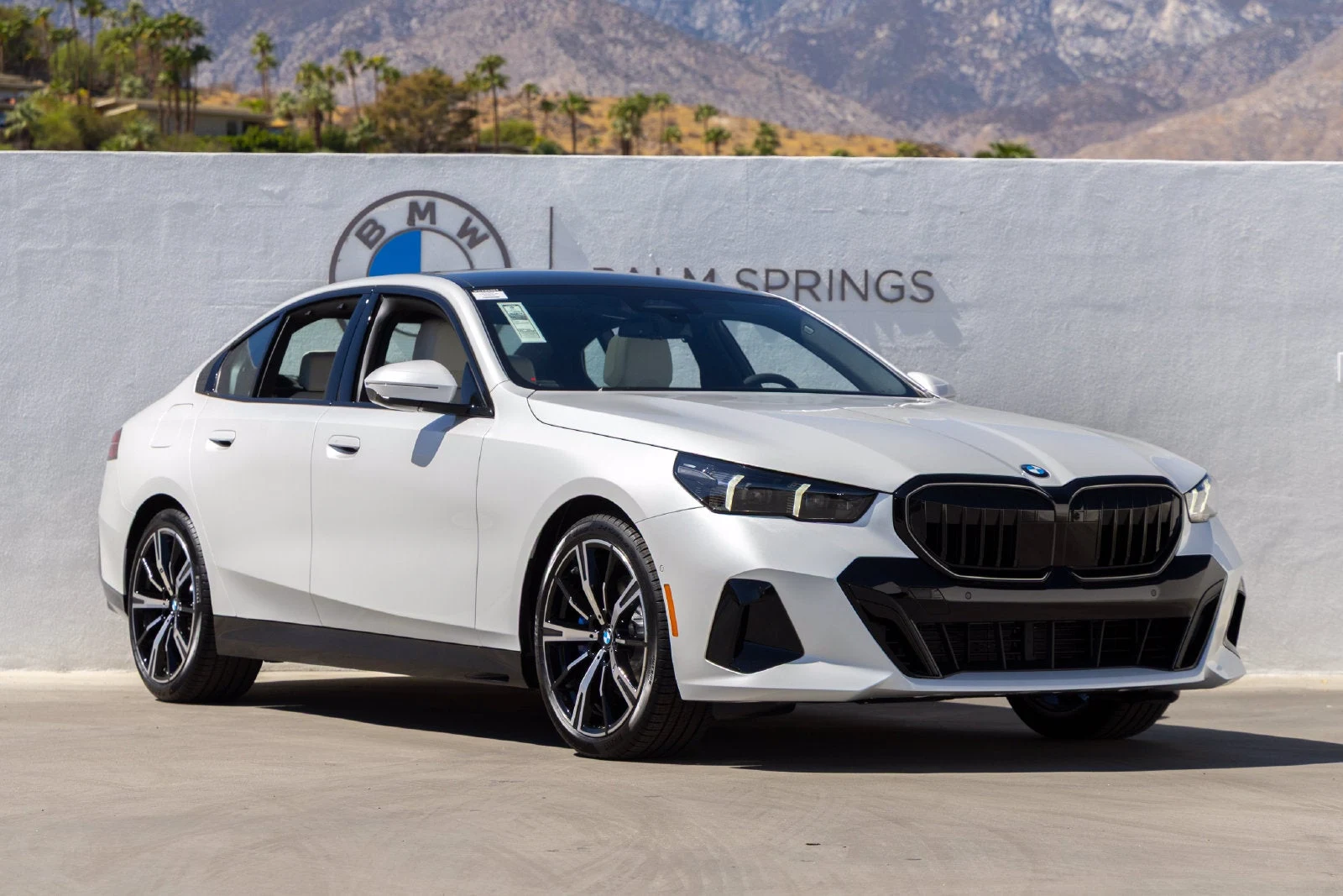 2027 BMW 530i (G60), 2/20