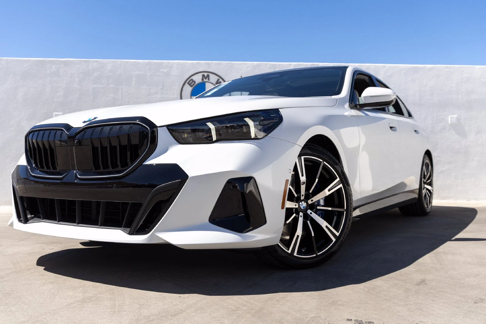 2027 BMW 530i (G60), 8/20