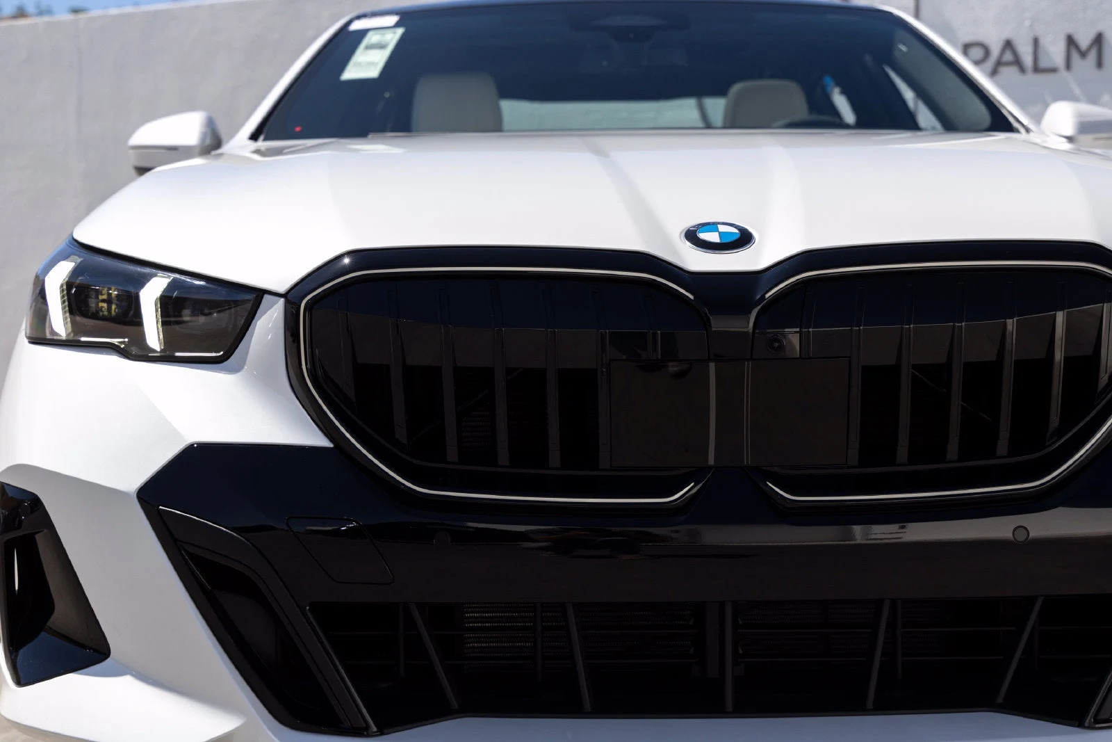 2027 BMW 530i (G60), 10/20