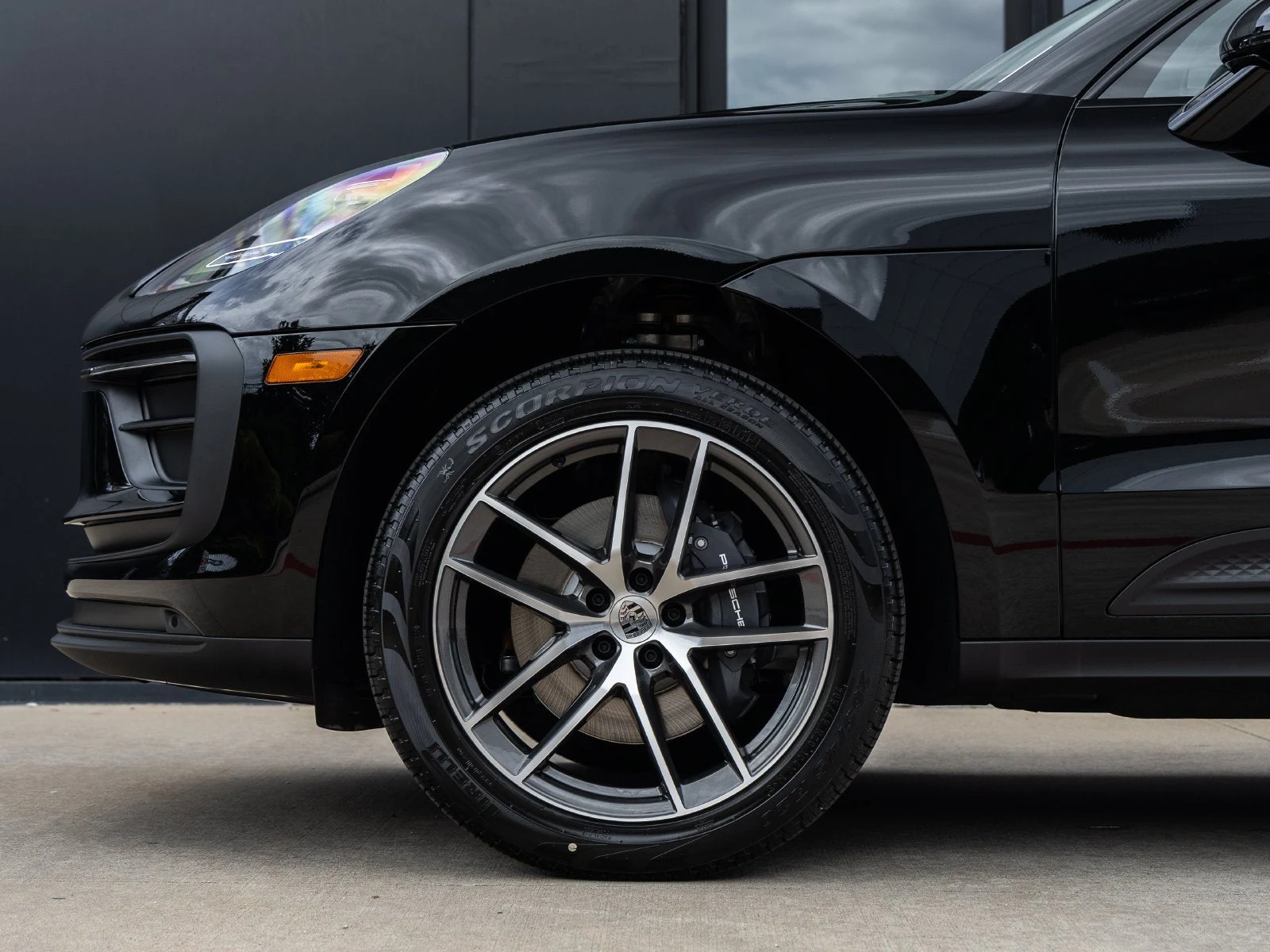2026 Porsche Macan (95B), 13/20