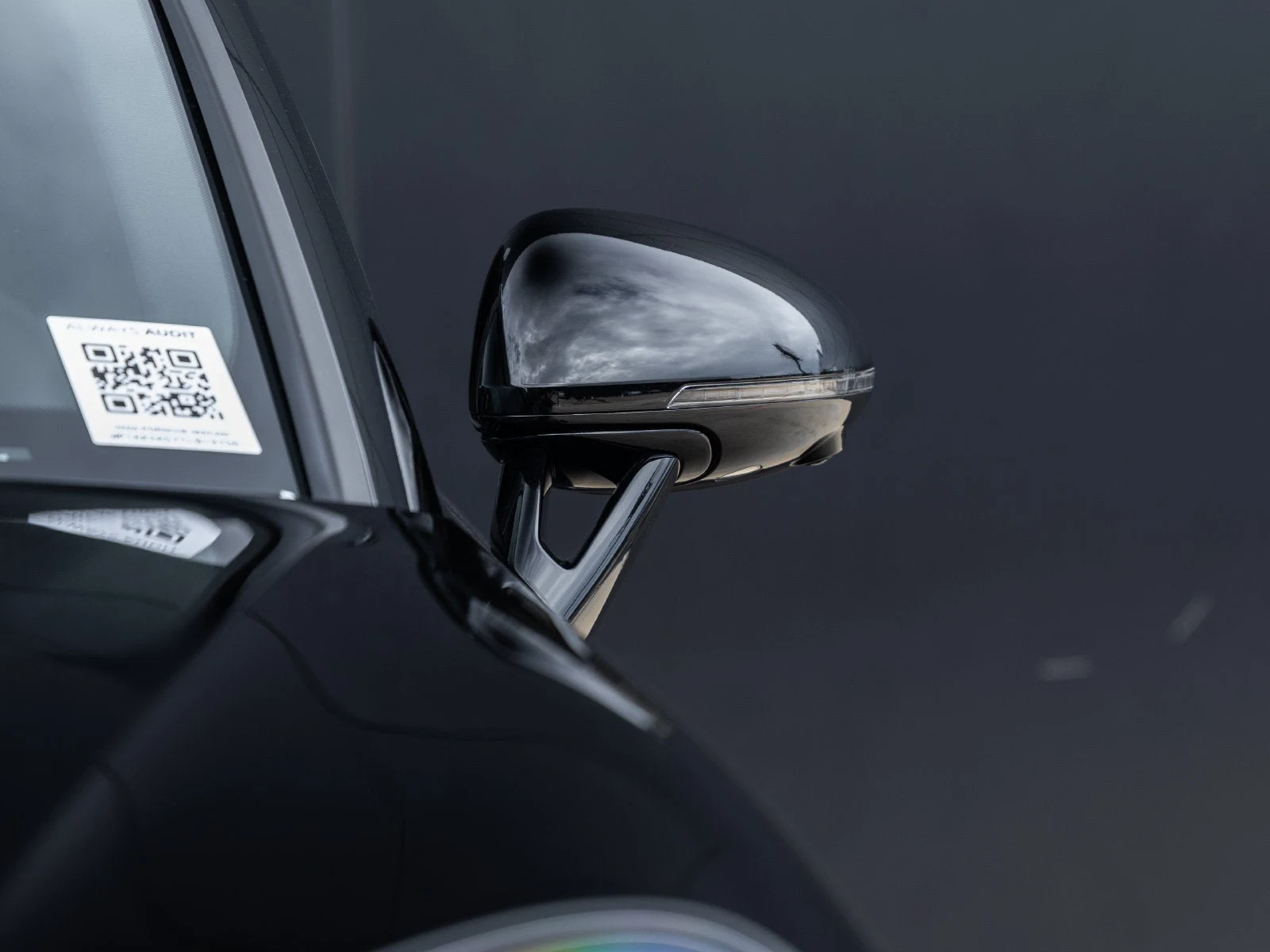 2026 Porsche Macan (95B), 19/20