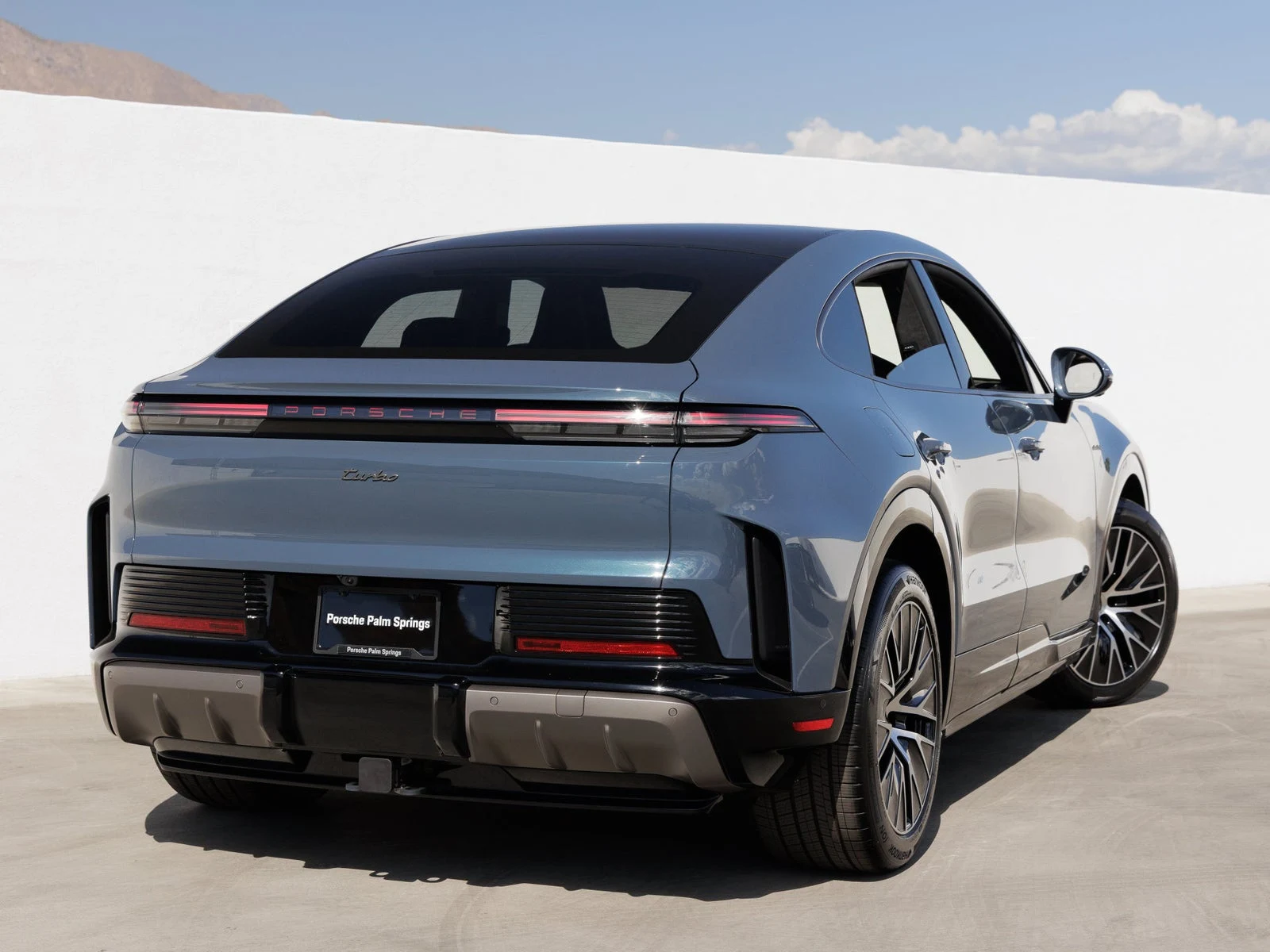 2026 Porsche Cayenne Turbo Coupé Electric (E4), 7/20