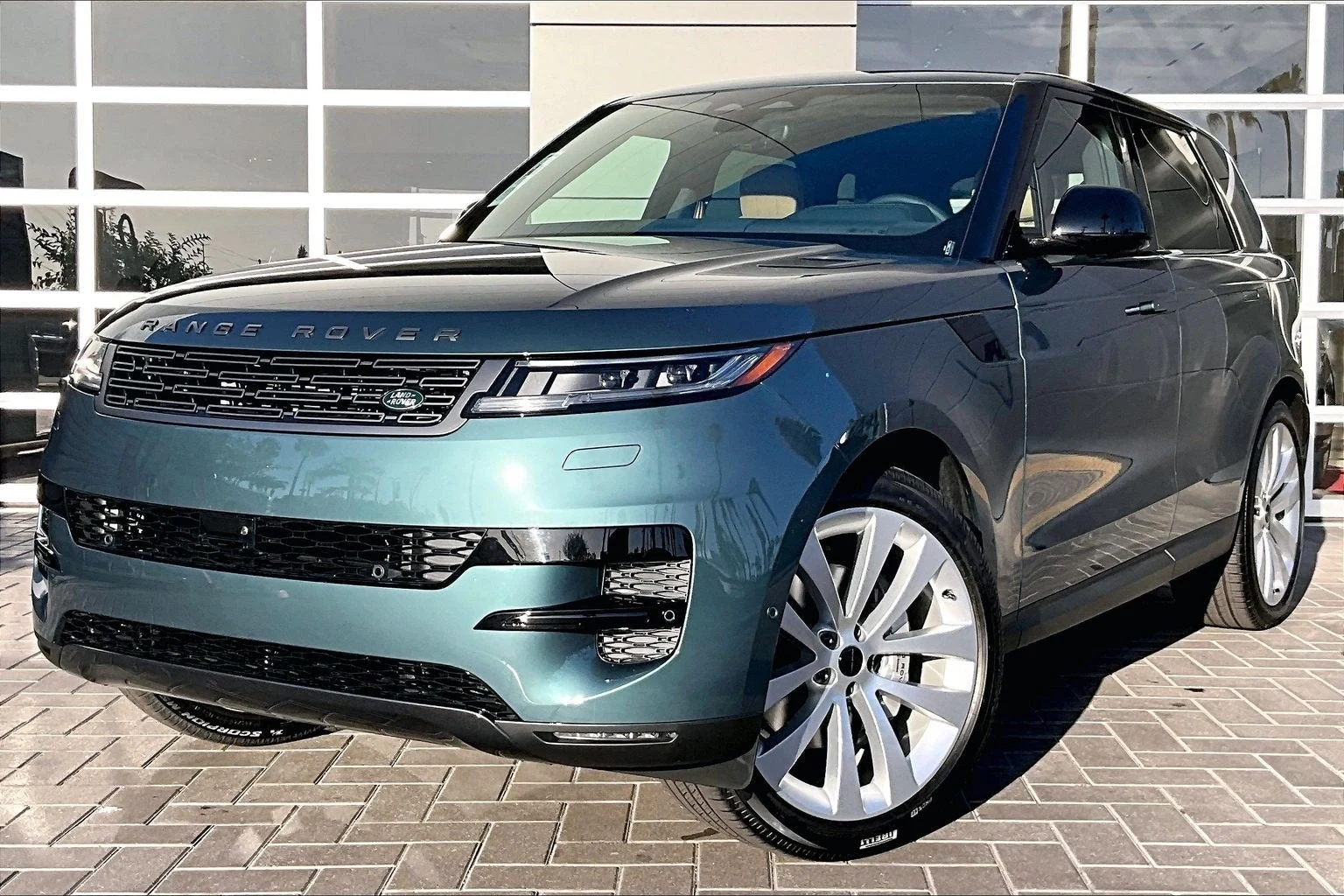 Land Rover Range Rover Sport SE (L461) · Giola Green Metallic · Indigo Auto Group