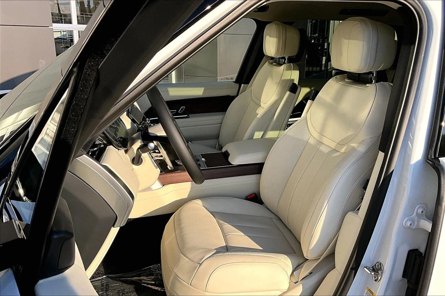2027 Land Rover Range Rover SE (L460), 9/14