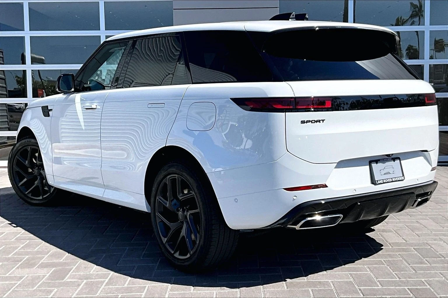 2027 Land Rover Range Rover Sport Plug-In Hybrid Battersea Edition (L461), 3/14